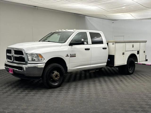 2017 RAM 3500 Chassis Tradesman/SLT/Laramie