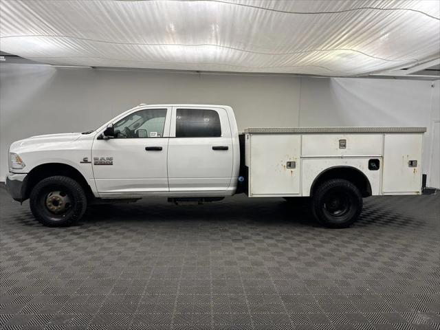 2017 RAM 3500 Chassis Tradesman/SLT/Laramie