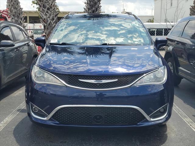 2017 Chrysler Pacifica Touring-L Plus