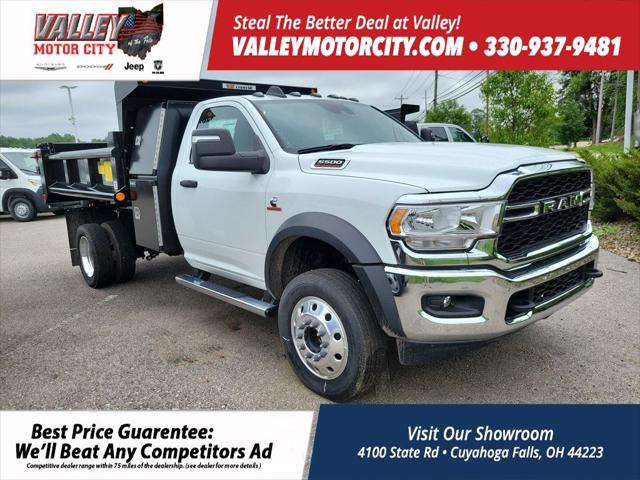 2024 RAM Ram 5500 Chassis Cab RAM 5500 TRADESMAN CHASSIS REGULAR CAB 4X4 84 CA 2024 RAM Ram 5500 Chassis Cab RAM 5500 TRADESMAN CHASSIS REGULAR CAB 4X4 84 CA