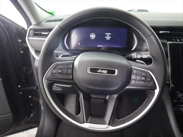 2023 Jeep Grand Cherokee Laredo 4x4
