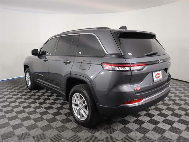 2023 Jeep Grand Cherokee Laredo 4x4