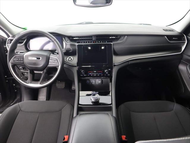 2023 Jeep Grand Cherokee Laredo 4x4