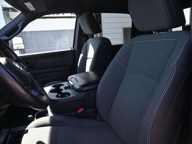 2023 RAM 3500 Tradesman Crew Cab 4x4 8 Box