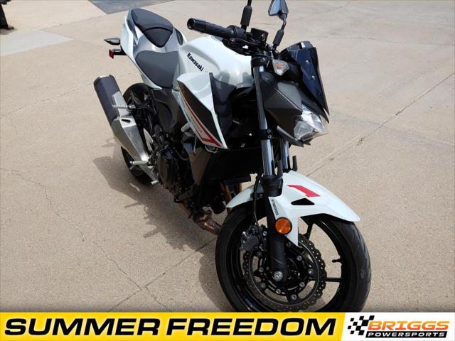 2023 Kawasaki Z400 Base