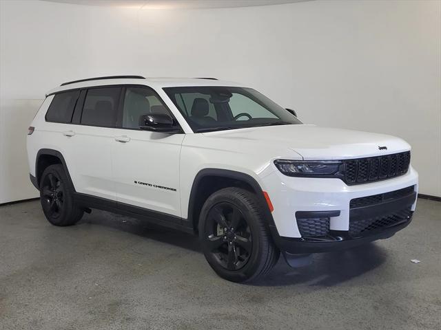 2022 Jeep Grand Cherokee L Altitude 4x2