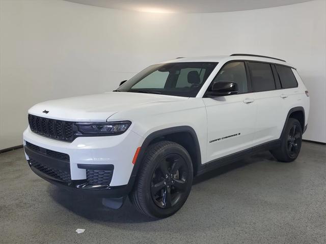 2022 Jeep Grand Cherokee L Altitude 4x2