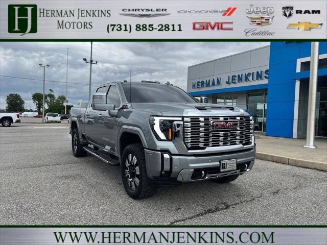 2025 GMC Sierra 2500HD 4WD Crew Cab Standard Bed Denali