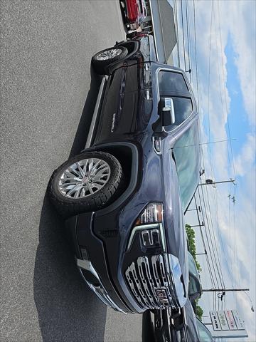 2022 GMC Sierra 1500 4WD Crew Cab Short Box Denali