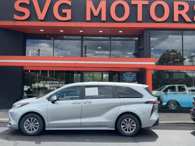2022 Toyota Sienna XLE