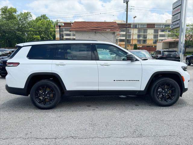 2025 Jeep Grand Cherokee Altitude X 4x4