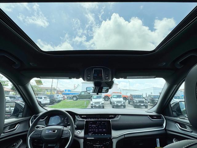 2025 Jeep Grand Cherokee Altitude X 4x4