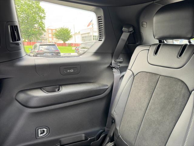 2025 Jeep Grand Cherokee Altitude X 4x4