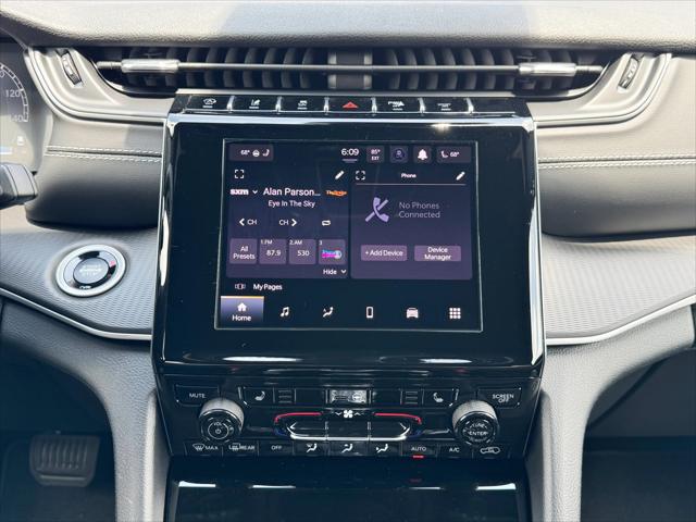 2025 Jeep Grand Cherokee Altitude X 4x4
