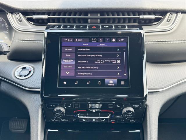 2025 Jeep Grand Cherokee Altitude X 4x4