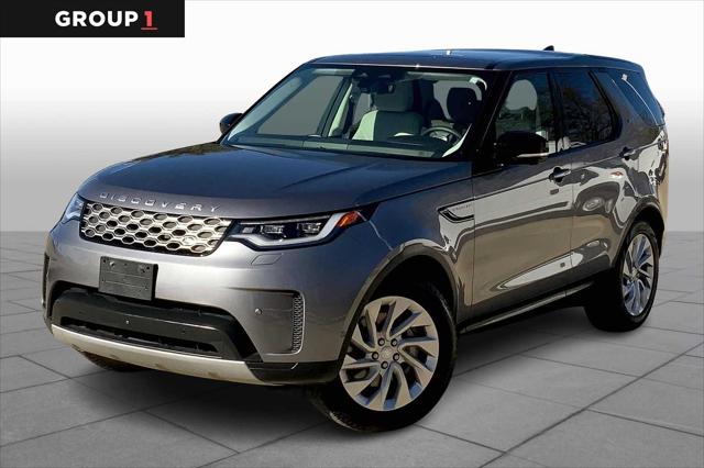 2024 Land Rover Discovery P300 S