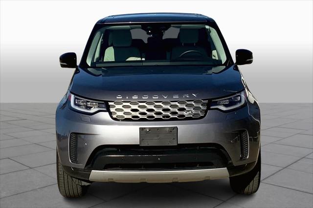 2024 Land Rover Discovery P300 S