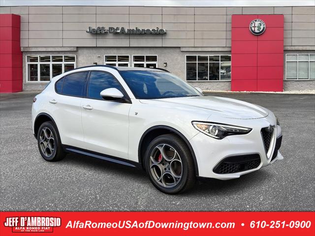 2022 Alfa Romeo Stelvio Ti AWD 2022 Alfa Romeo Stelvio Ti AWD