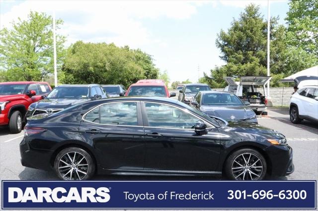 2022 Toyota Camry SE