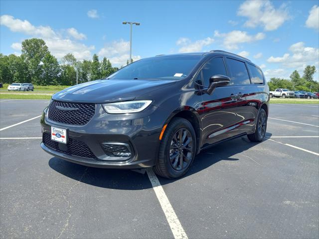 2021 Chrysler Pacifica Touring AWD