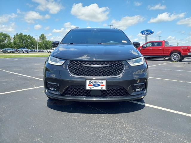 2021 Chrysler Pacifica Touring AWD