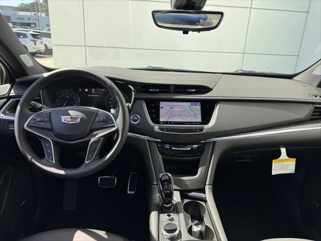 2025 Cadillac XT5 AWD Sport