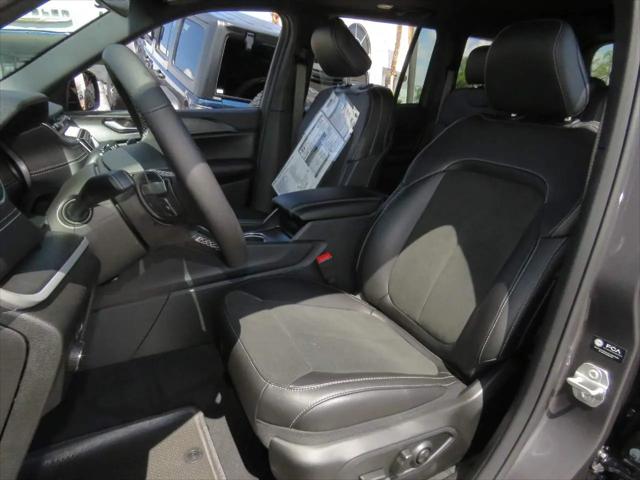 2025 Jeep Grand Cherokee Altitude X 4x4