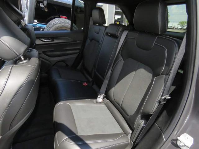 2025 Jeep Grand Cherokee Altitude X 4x4