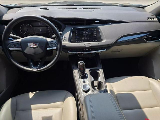 2021 Cadillac XT4 FWD Luxury