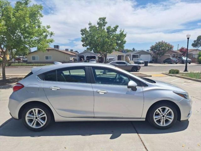 2017 Chevrolet Cruze LT Auto