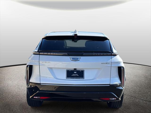 2025 Cadillac iQ Luxury w/1SC