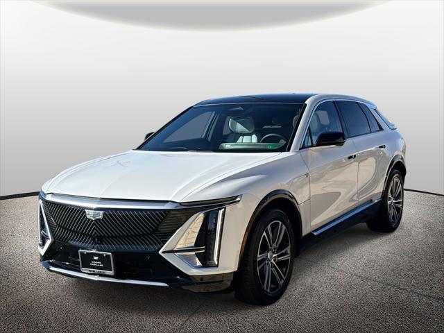 2025 Cadillac iQ Luxury w/1SC