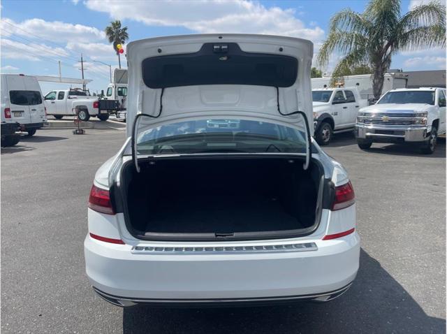 2022 Volkswagen Passat 2.0T SE