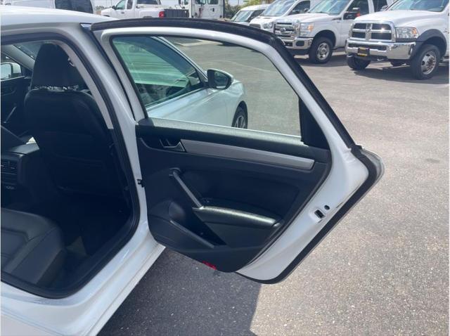 2022 Volkswagen Passat 2.0T SE