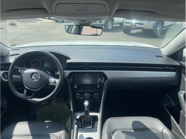 2022 Volkswagen Passat 2.0T SE