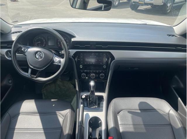 2022 Volkswagen Passat 2.0T SE