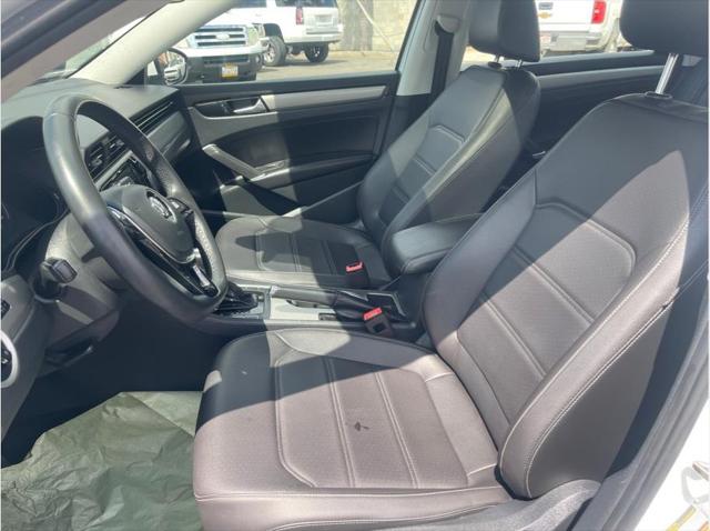 2022 Volkswagen Passat 2.0T SE