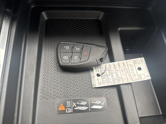 2025 GMC Acadia AWD Elevation