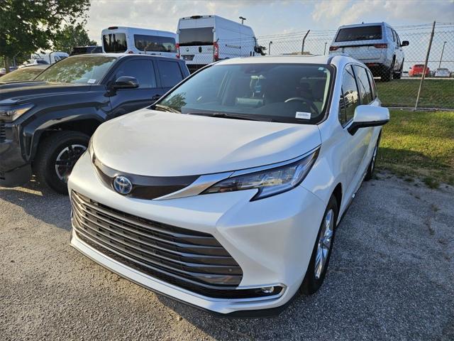 2024 Toyota Sienna Limited
