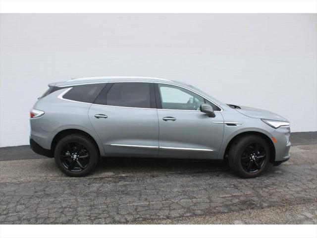 2024 Buick Enclave Essence FWD
