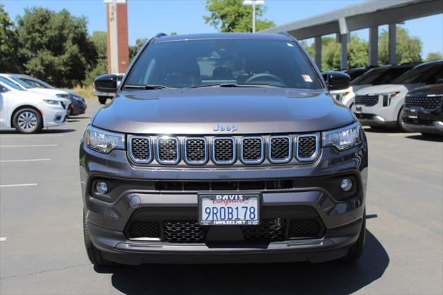 2023 Jeep Compass Latitude Lux FWD
