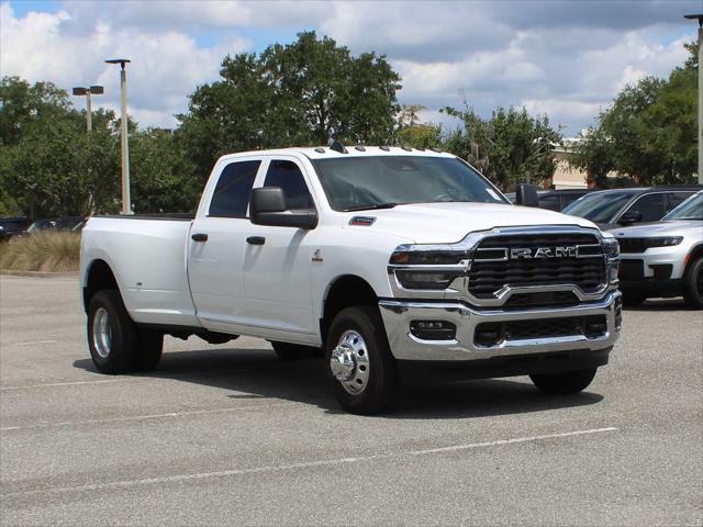 2025 RAM Ram 3500 RAM 3500 TRADESMAN CREW CAB 4X4 8 BOX