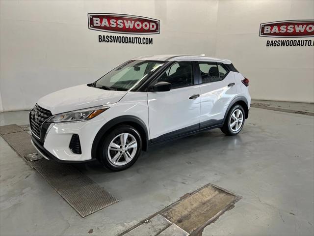 2023 Nissan Kicks S Xtronic CVT