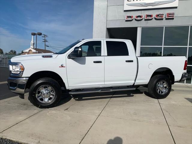 2024 RAM 2500 Tradesman Crew Cab 4x4 64 Box