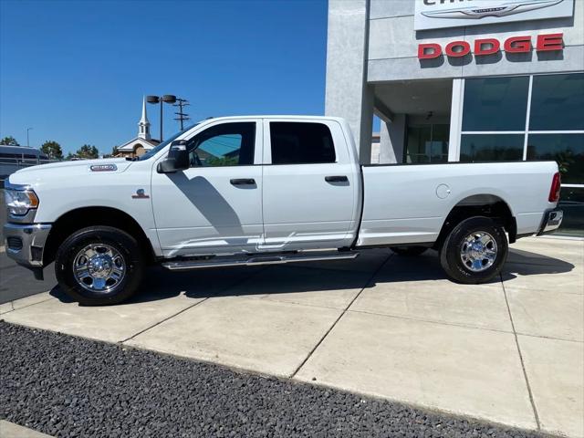 2024 RAM 2500 Tradesman Crew Cab 4x4 8 Box