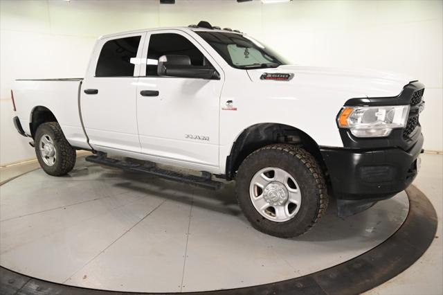 2022 RAM 2500 Tradesman Crew Cab 4x4 64 Box