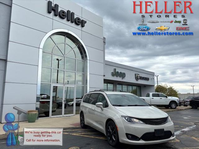 2020 Chrysler Pacifica Touring L