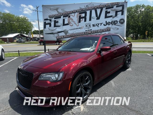 2023 Chrysler 300 Touring L