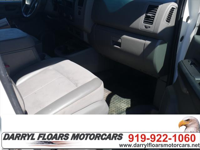 2018 Nissan 3500 Commercial Van