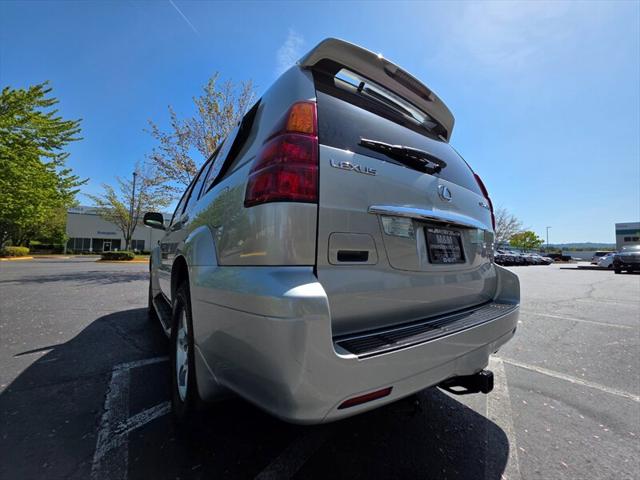 2005 Lexus GX 470 470 4X4 / V8 4.7L / 8-Passenger / Fully Loaded